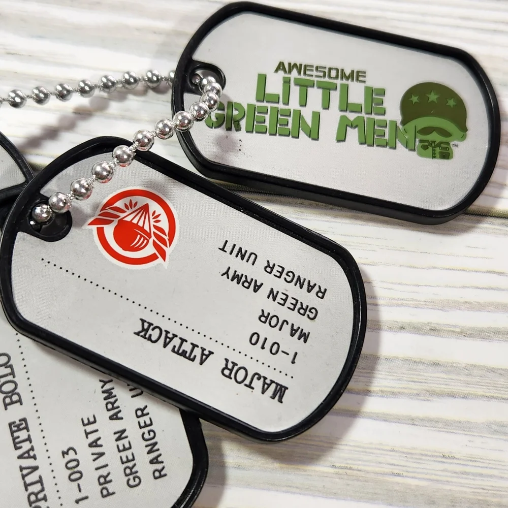 Awesome Little Green Men Necklace with 4 Tags Major Private Lt